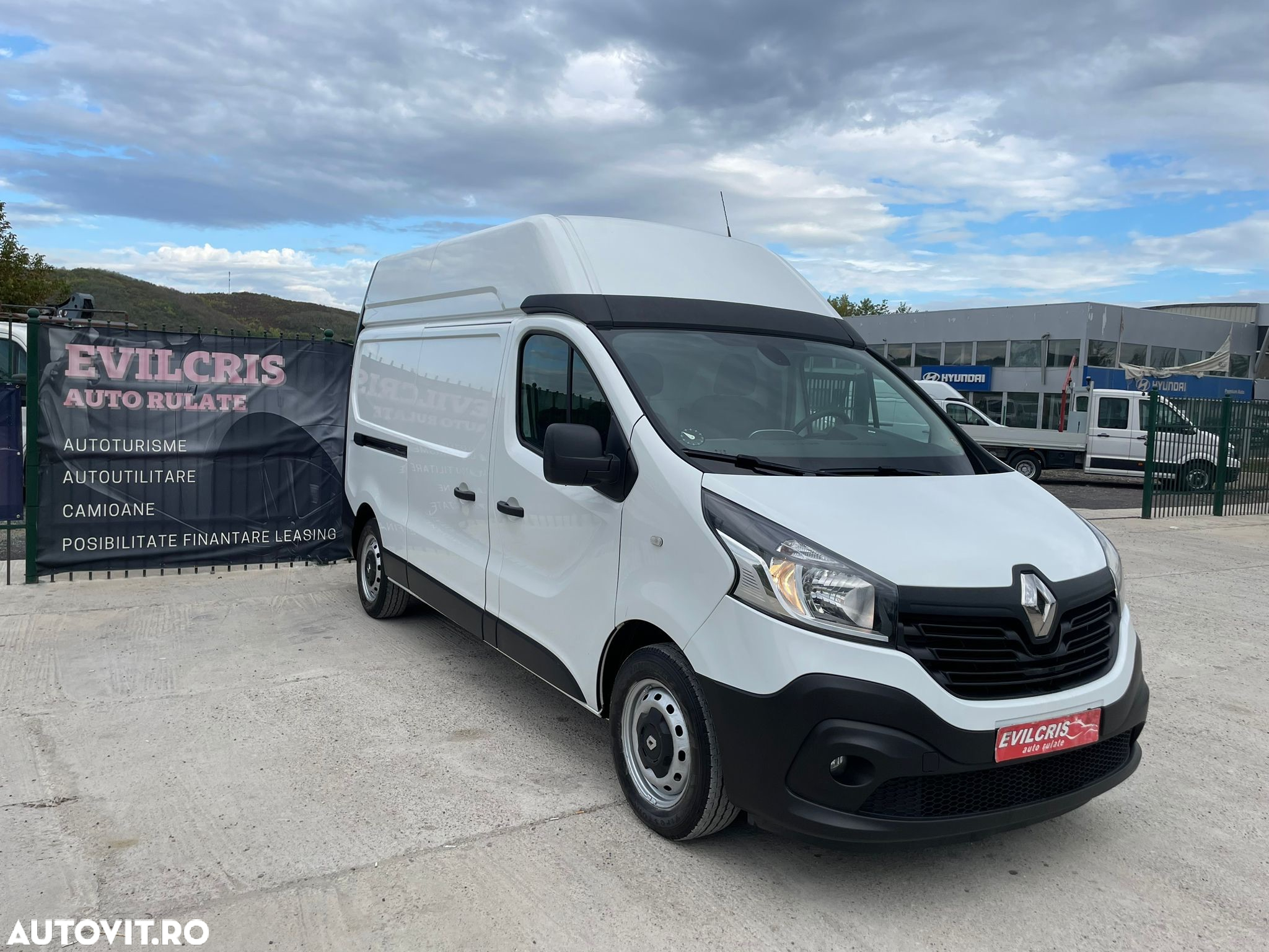 Renault Trafic L2H2 SUPRAINALTAT - 24