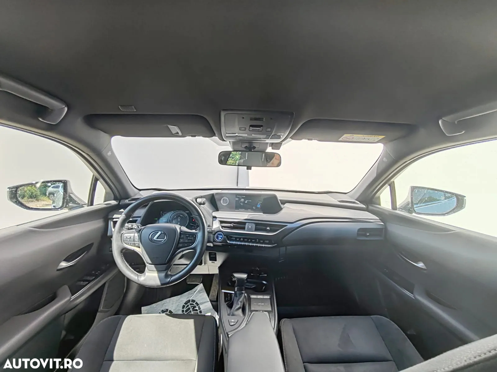 Lexus UX 250h Executive Line - 6