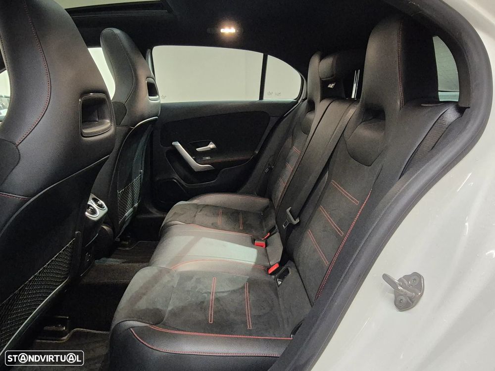 Mercedes-Benz A 200 AMG Line Aut. - 31