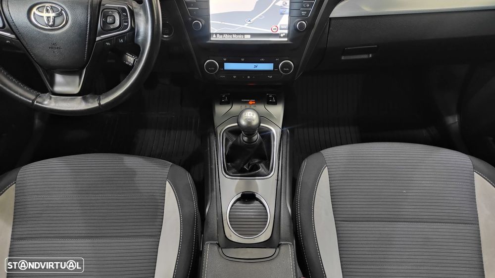 Toyota Avensis Touring Sports 2.0 D-4D Exclusive+GPS - 36