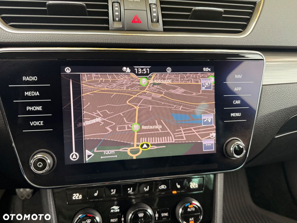 Skoda Superb 2.0 TDI SCR Style - 32