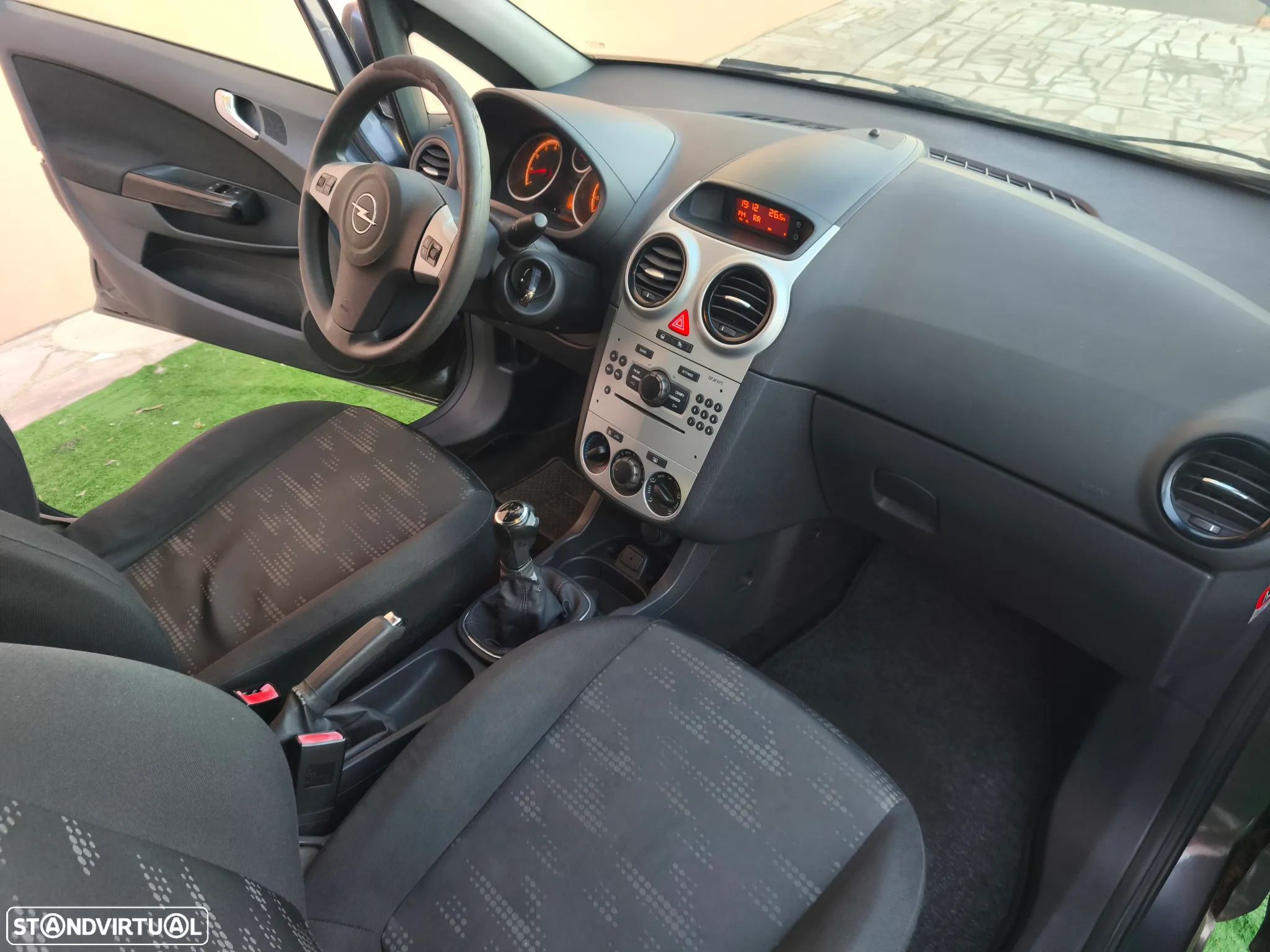 Opel Corsa 1.2 Enjoy - 10