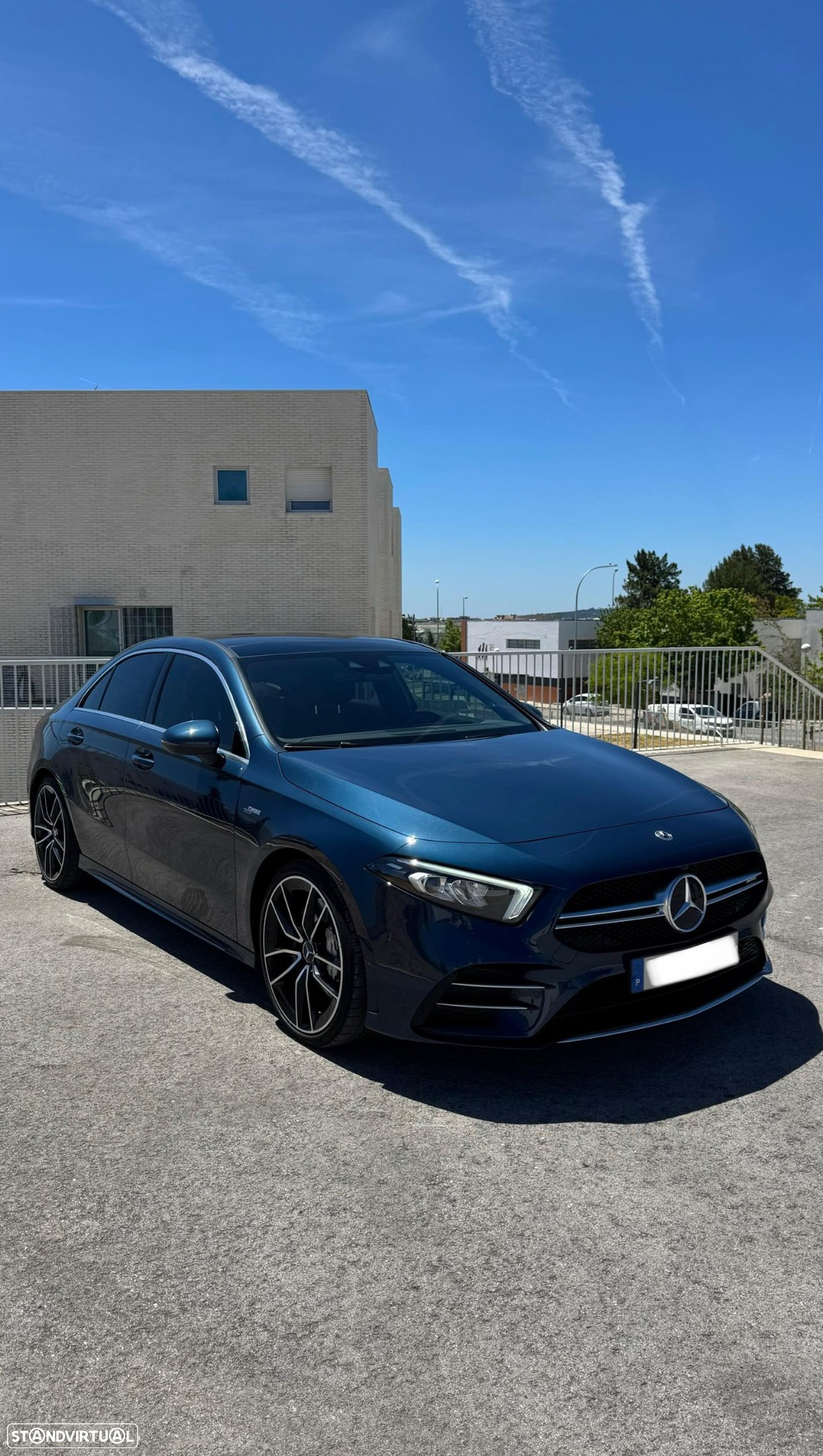Mercedes-Benz A 35 AMG Limousine 4Matic - 2