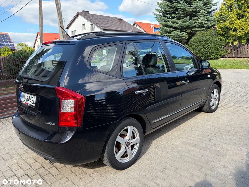 Kia Carens - 7