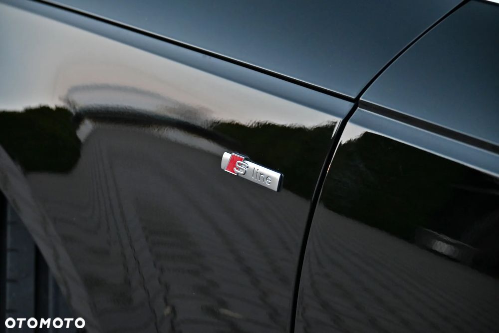 Audi A4 Avant 2.0 TDI ultra S tronic sport - 12