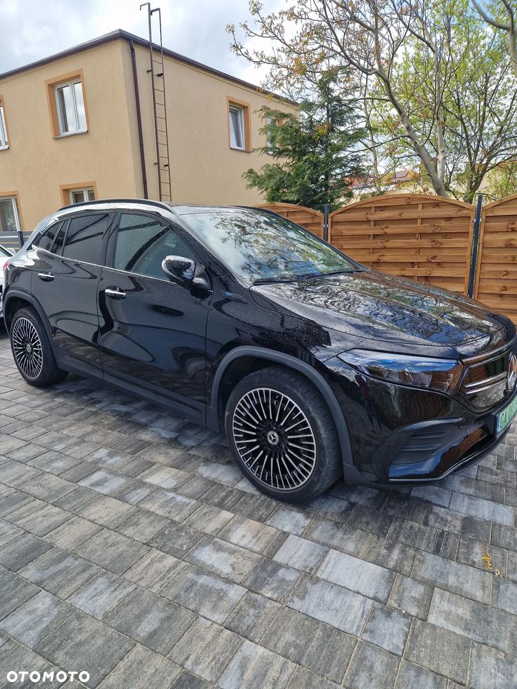 Mercedes-Benz EQA 300 66.5kWh 4-Matic AMG Line - 1