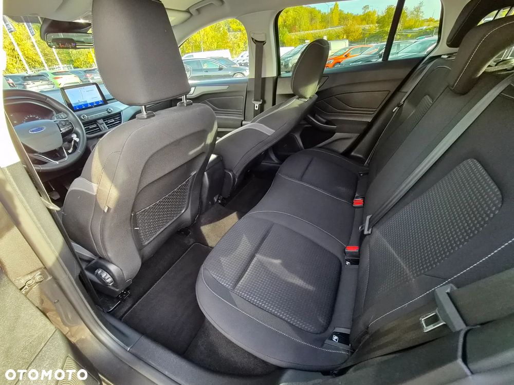 Ford Focus - 23