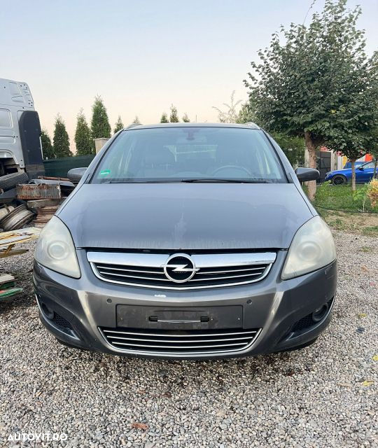 Dezmembrez Opel Zafira B [facelift] [2008 - 2014] Compactvan Z19DTH - 12