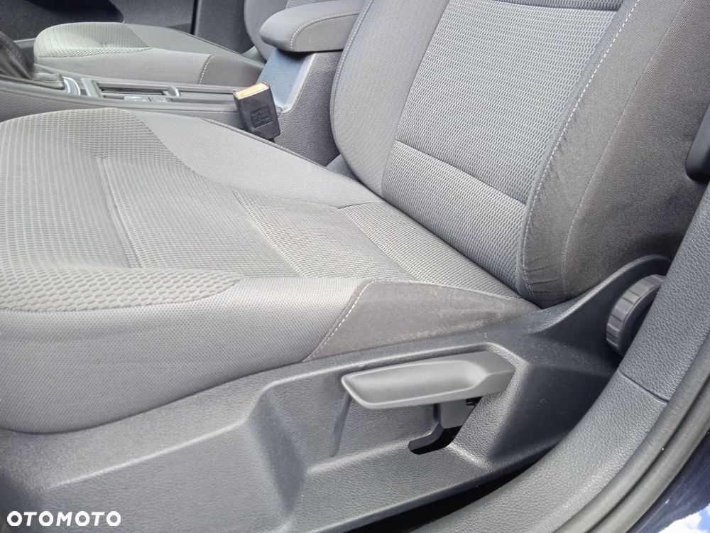 Volkswagen Golf 1.5 TSI BMT Evo Comfortline DSG - 32