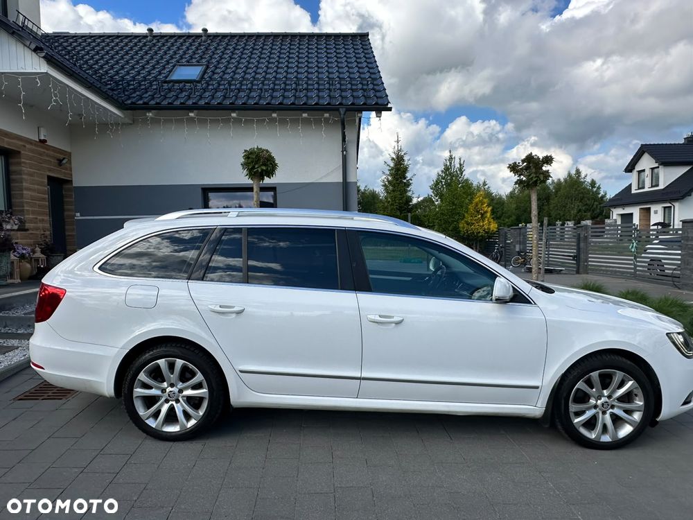 Skoda Superb 2.0 TDI 4x4 Business DSG - 4