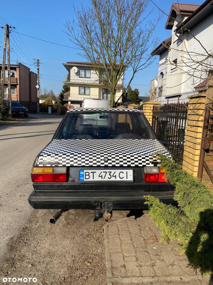 Volkswagen Jetta - 6