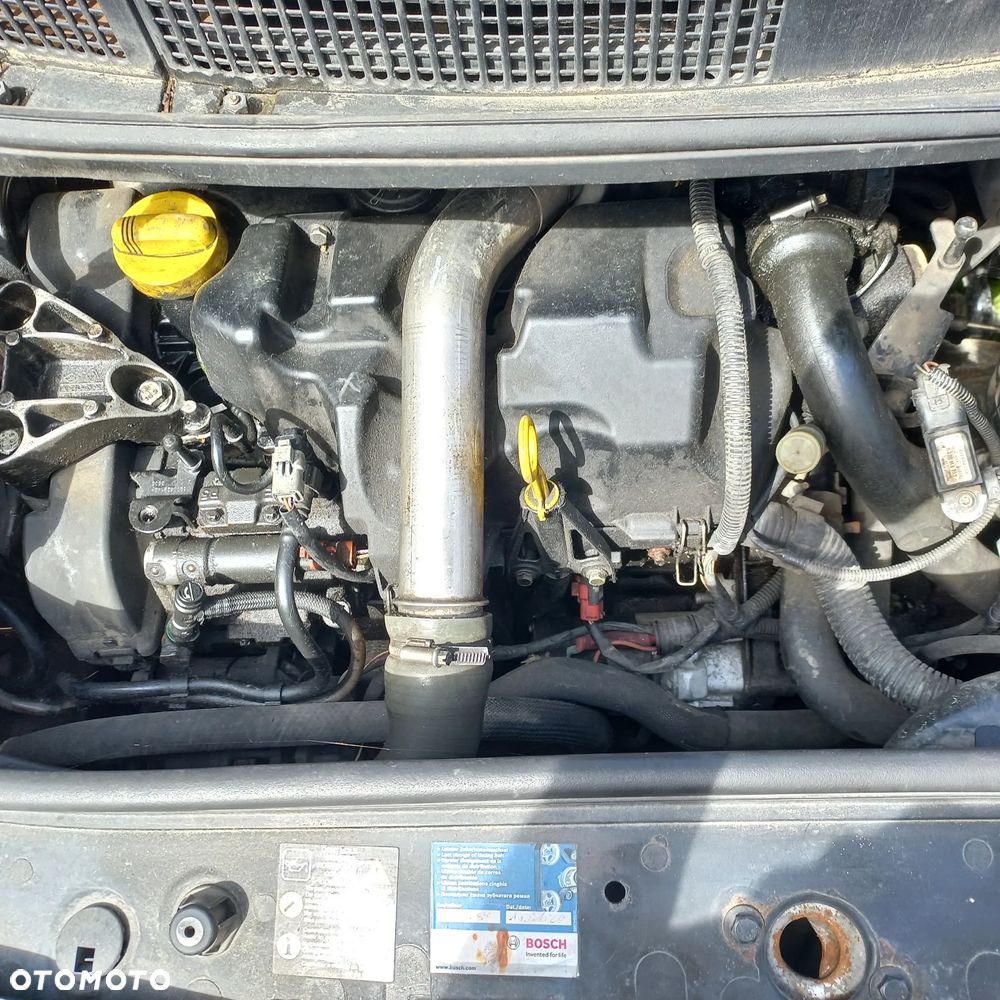 Renault Grand Scenic - 13