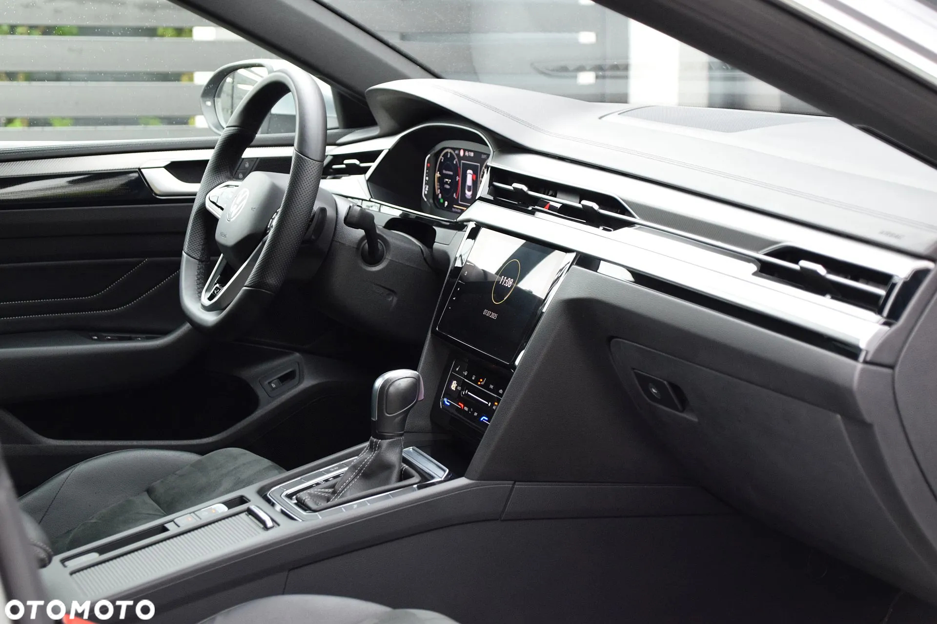 Volkswagen Arteon 2.0 TDI R-Line DSG - 12