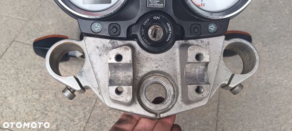 HONDA CB600 HORNET LICZNIK ZEGARY STELAŻ KIERUNKI STACYJKA PÓŁKA GÓRNA - 12