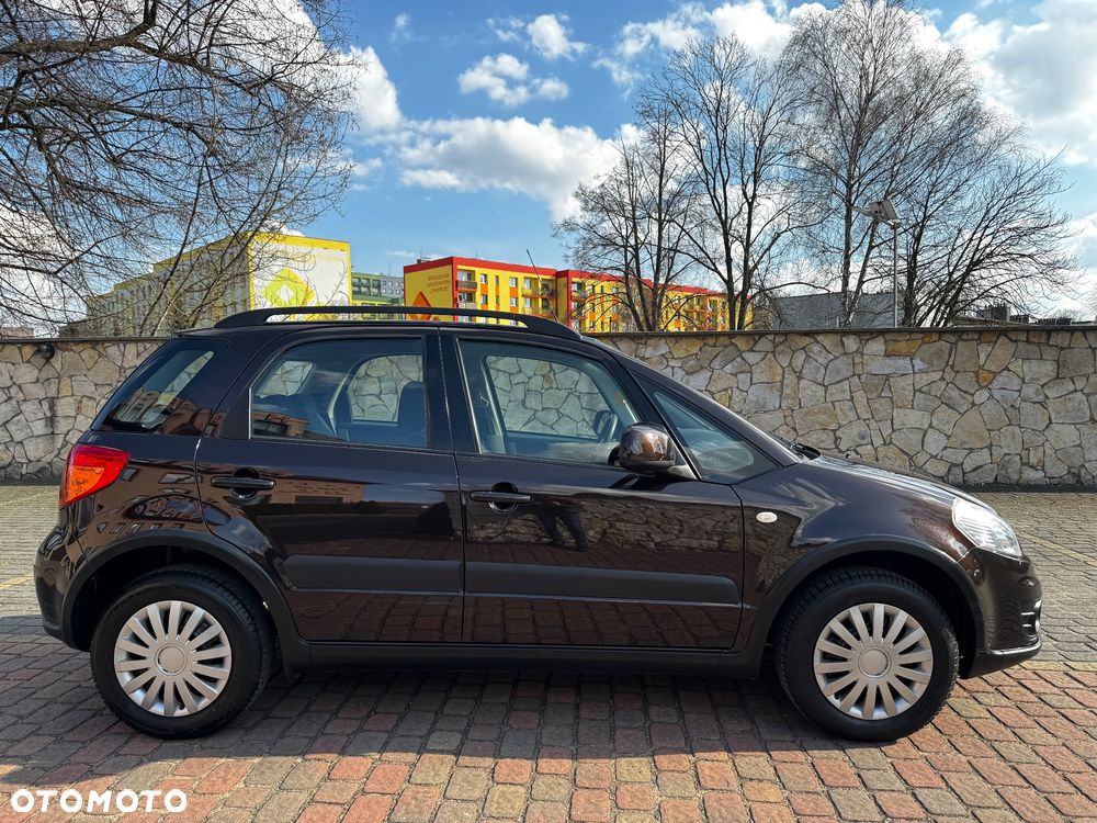 Suzuki SX4 1.6 Premium - 25