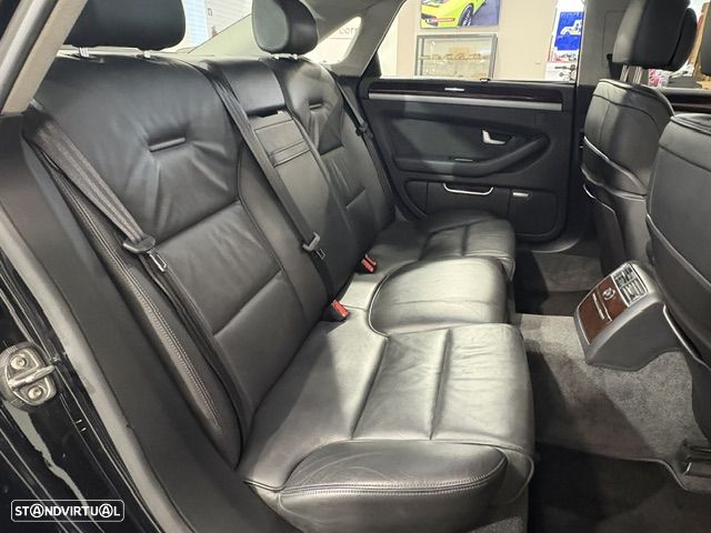 Audi A8 3.0 TDi V6 quattro Tiptronic - 18
