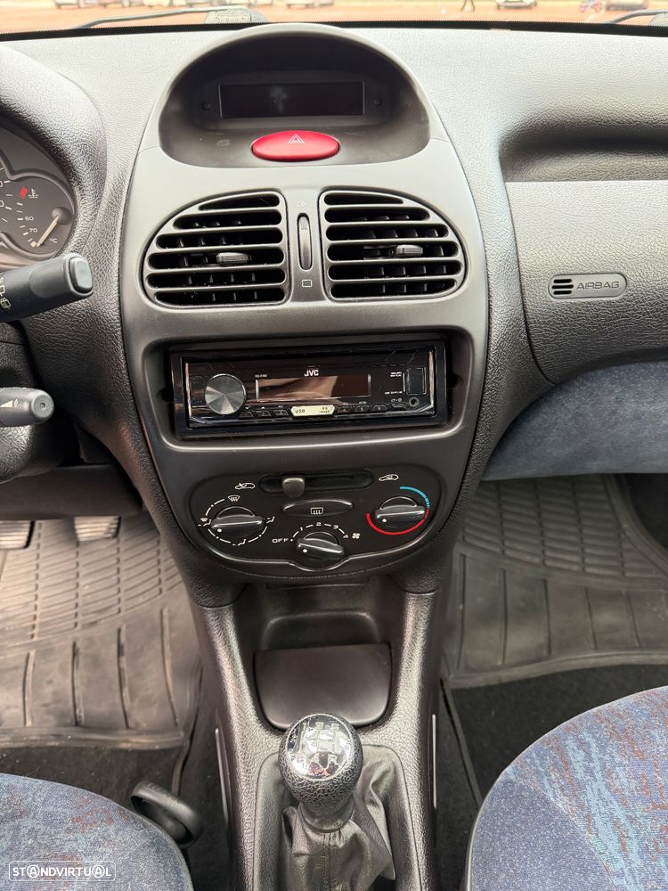 Peugeot 206 1.4 XT - 11