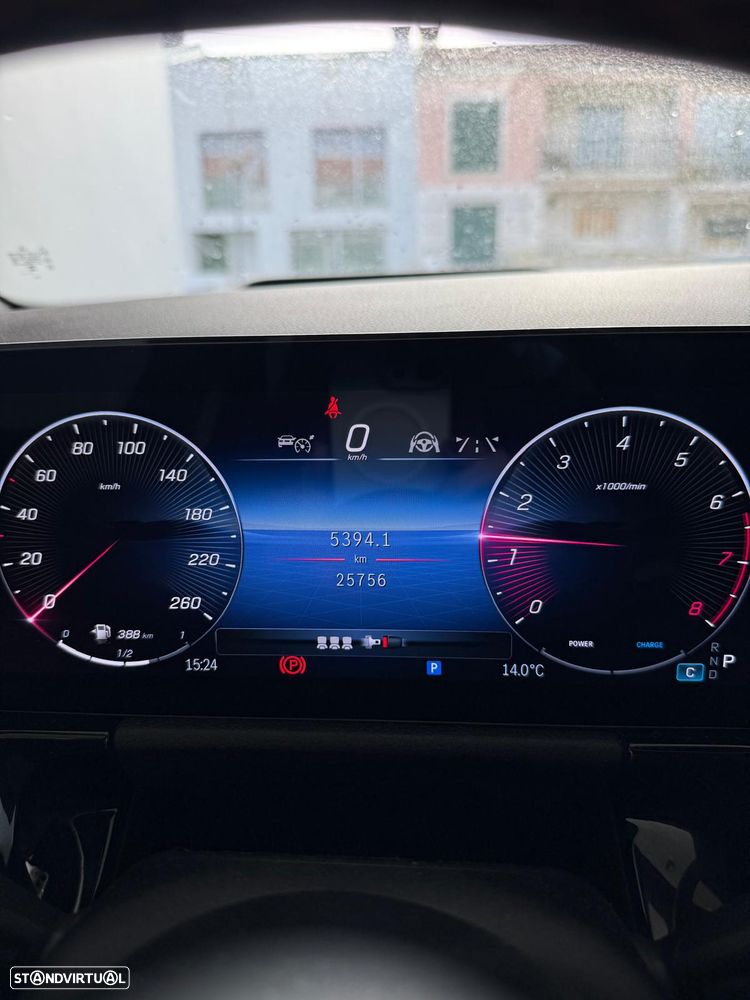 Mercedes-Benz GLA 200 AMG Line - 5