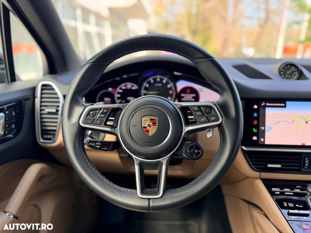 Porsche Cayenne E-Hybrid - 10