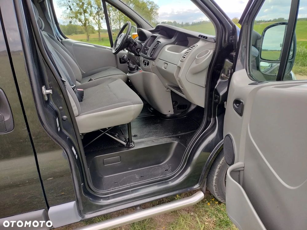 Opel vivaro - 32