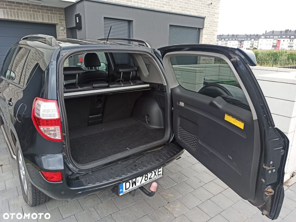 Toyota RAV4 2.2 D-CAT 2010 - 11