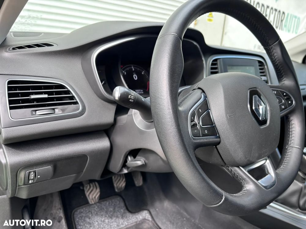 Renault Megane BLUE dCi 115 ZEN - 21