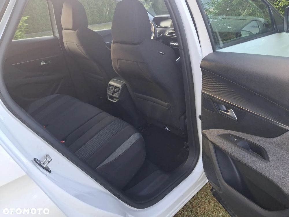 Volvo XC 40 - 33
