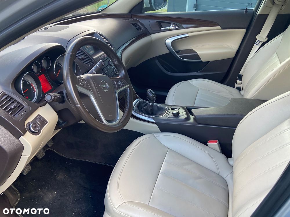 Opel Insignia 1.6 T Cosmo - 13