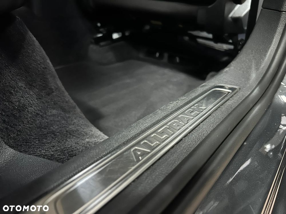 Volkswagen Passat - 24