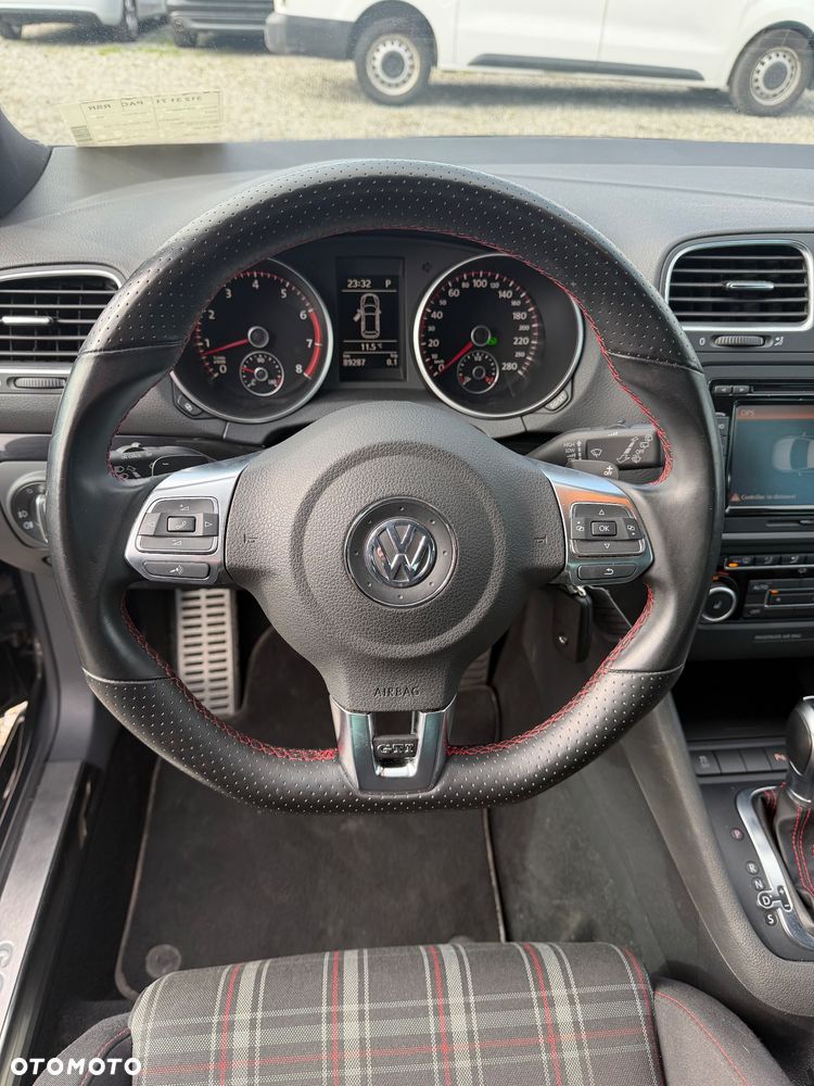 Volkswagen Golf 2.0 GTI DSG - 23