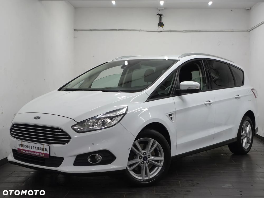 Ford S-Max - 13