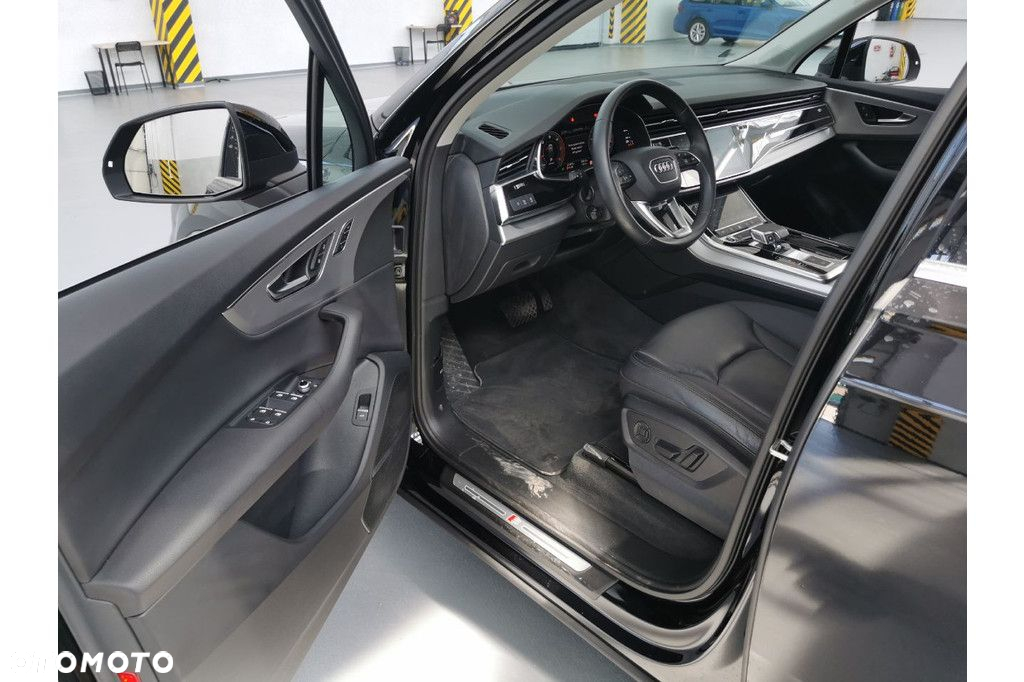 Audi Q7 - 6