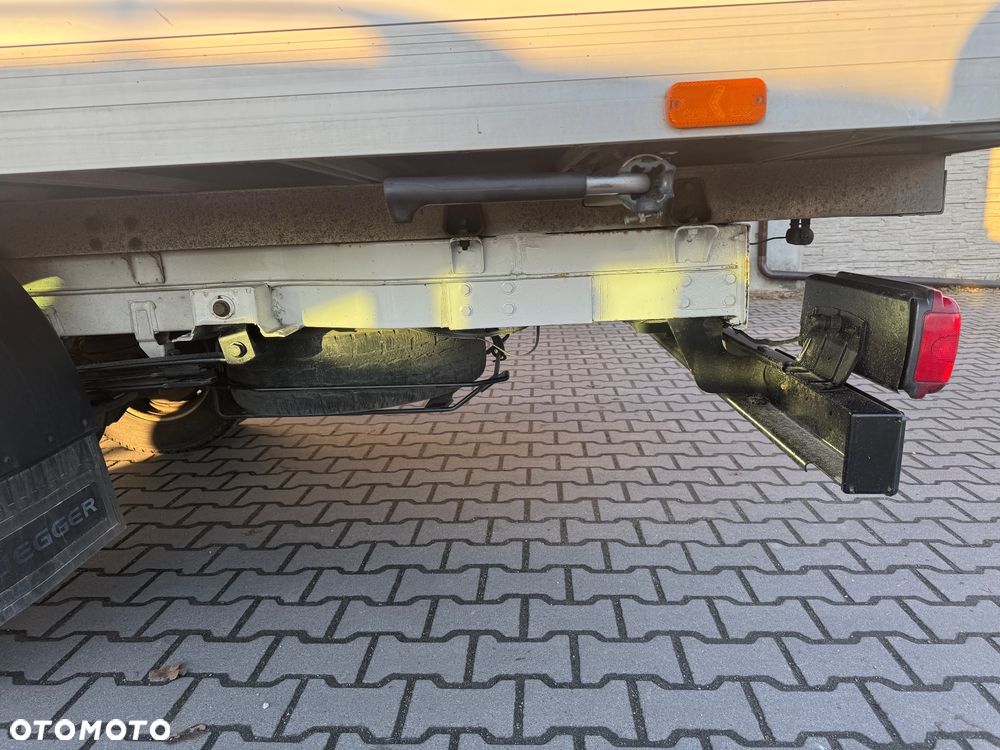 Mercedes-Benz Sprinter - 8