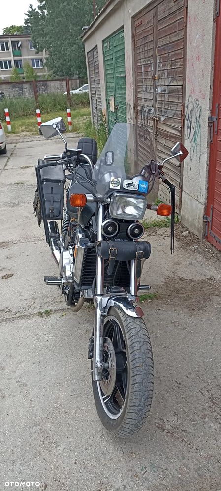 Honda VF - 3