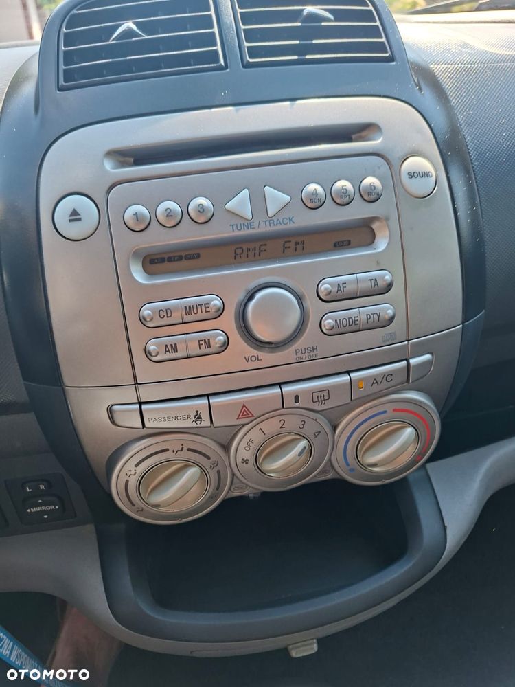 Subaru Justy - 5