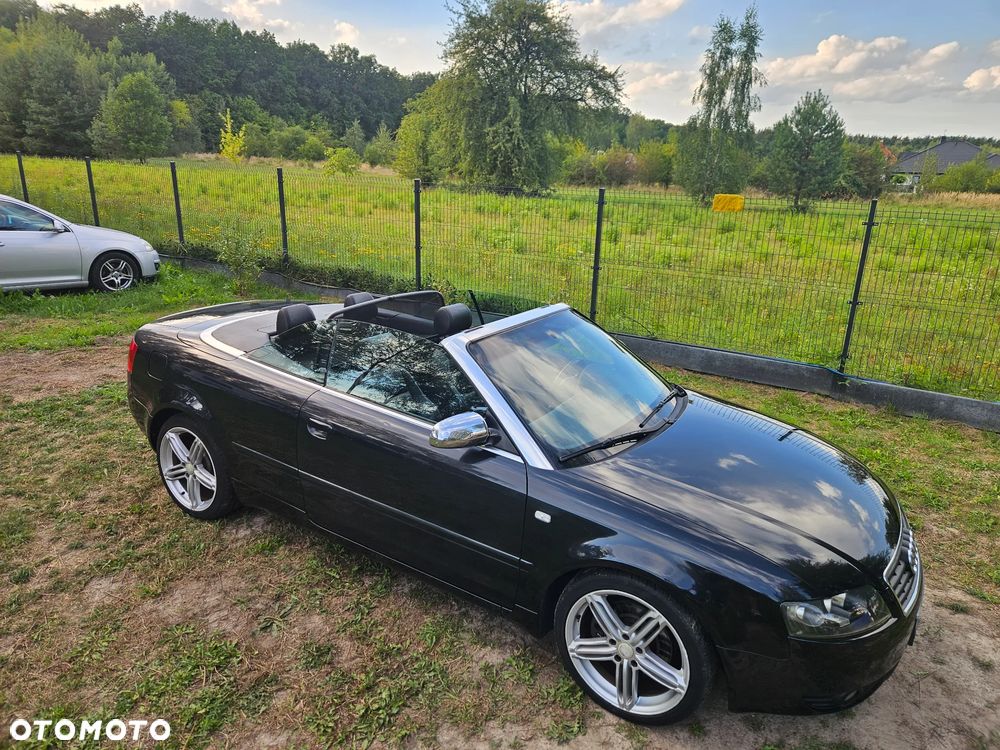 Audi A4 Cabrio 2.4 - 32