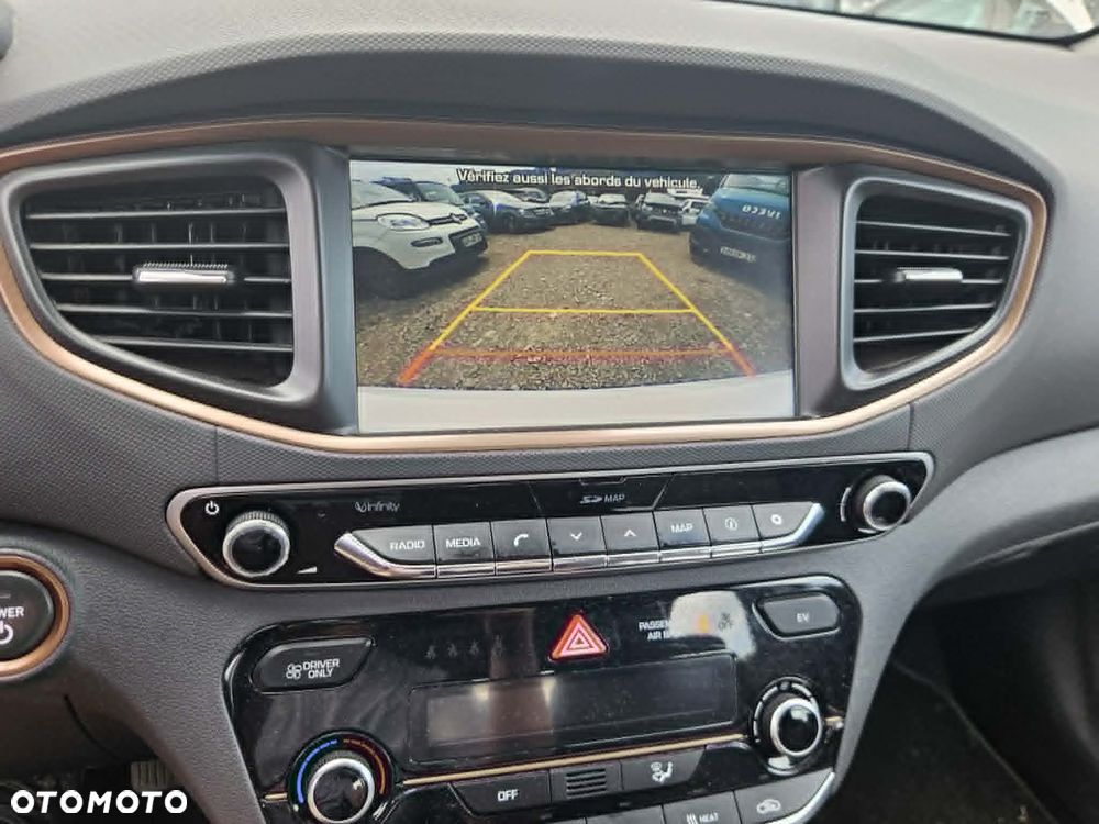 Hyundai IONIQ Premium - 9
