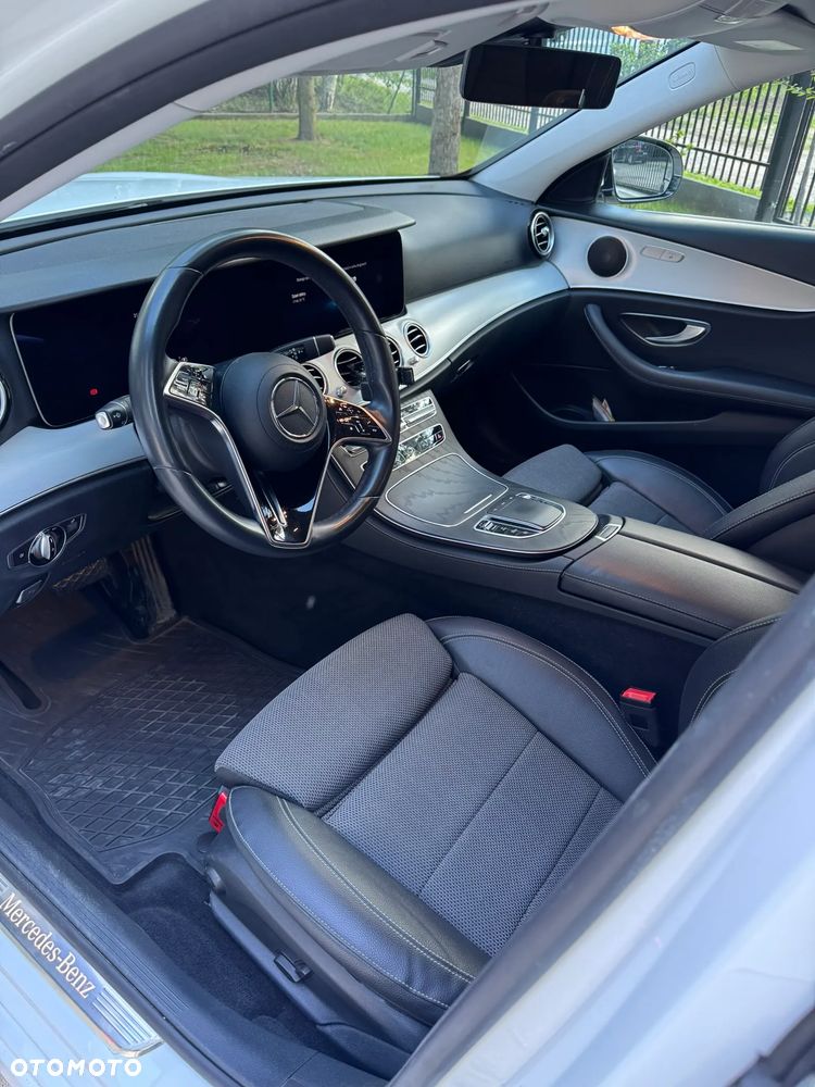 Mercedes-Benz Klasa E 220 d Avantgarde - 4