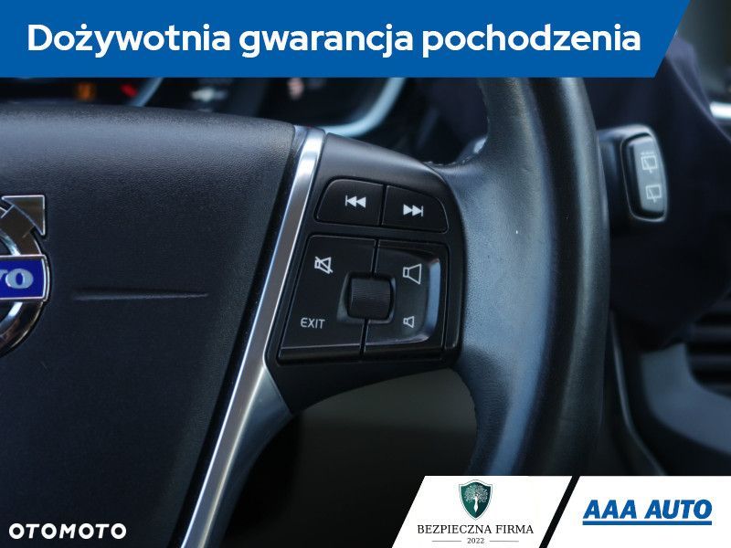 Volvo V40 - 23