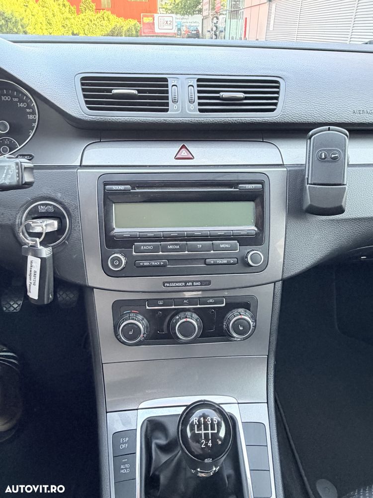 Volkswagen Passat 2.0 TDI Comfortline DPF - 20