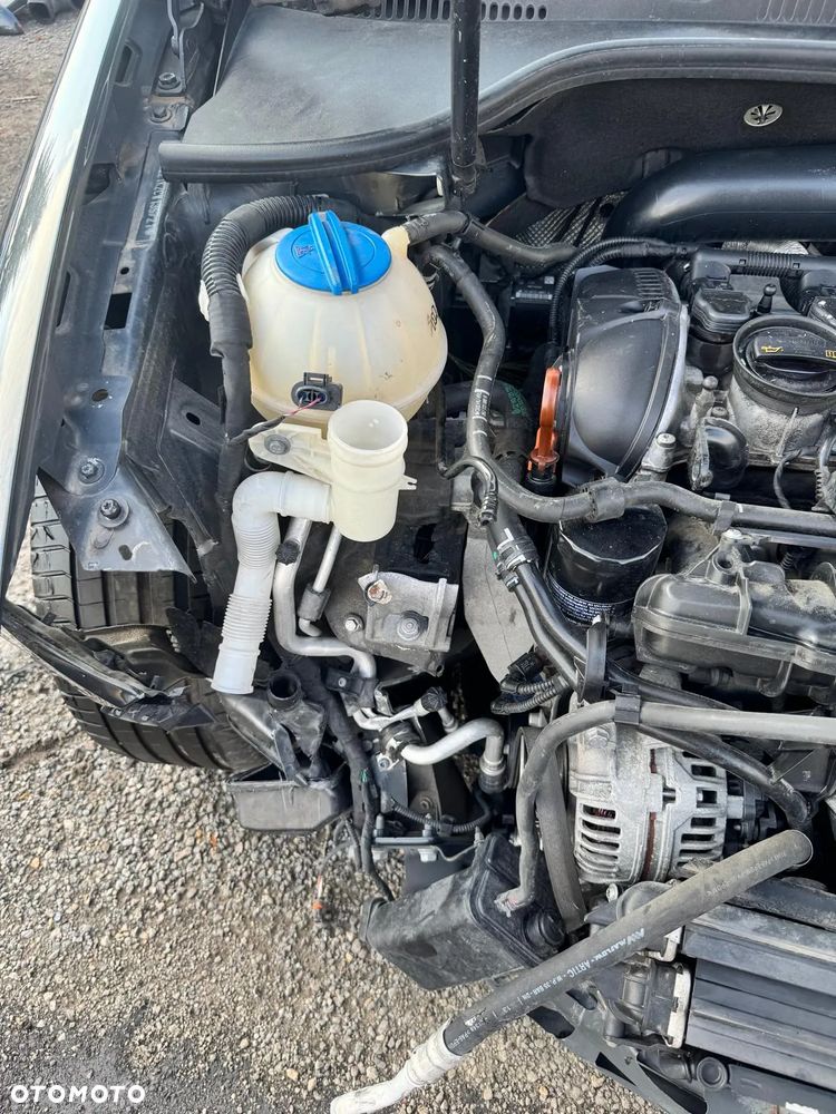Volkswagen Golf VI 2.0 TSI GTI - 16