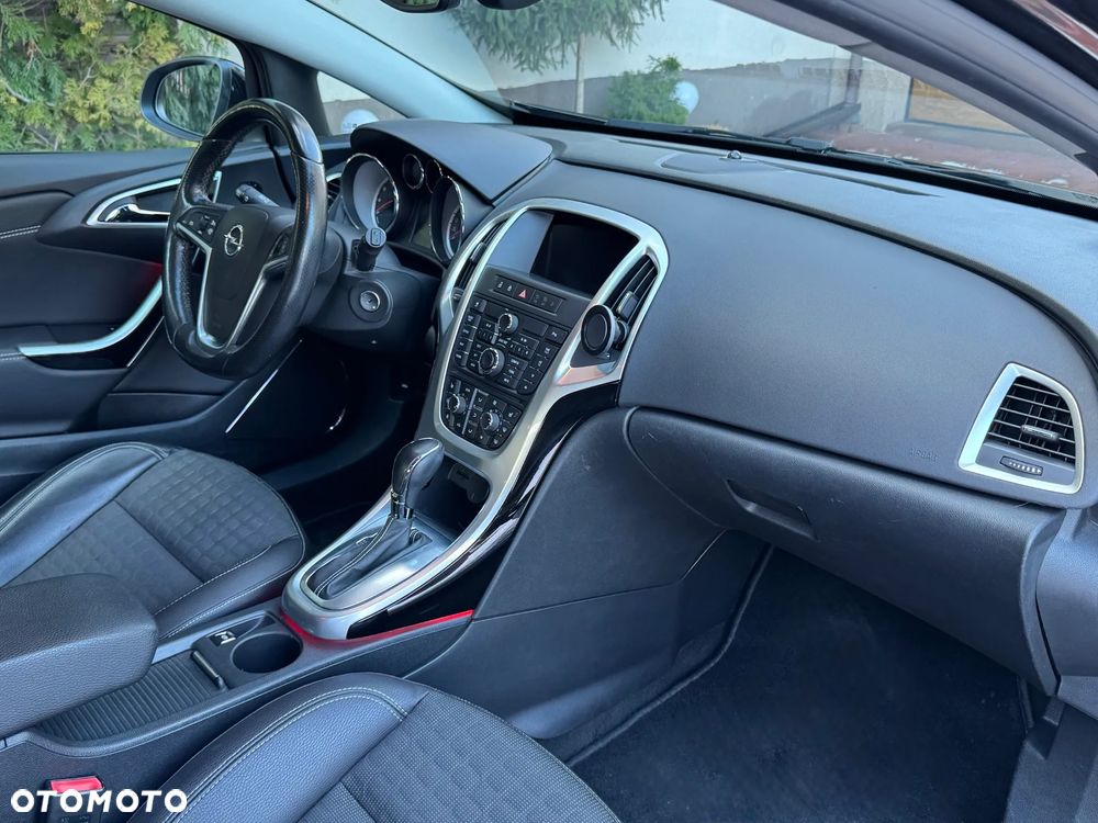 Opel Astra 1.4 Turbo Automatik - 10