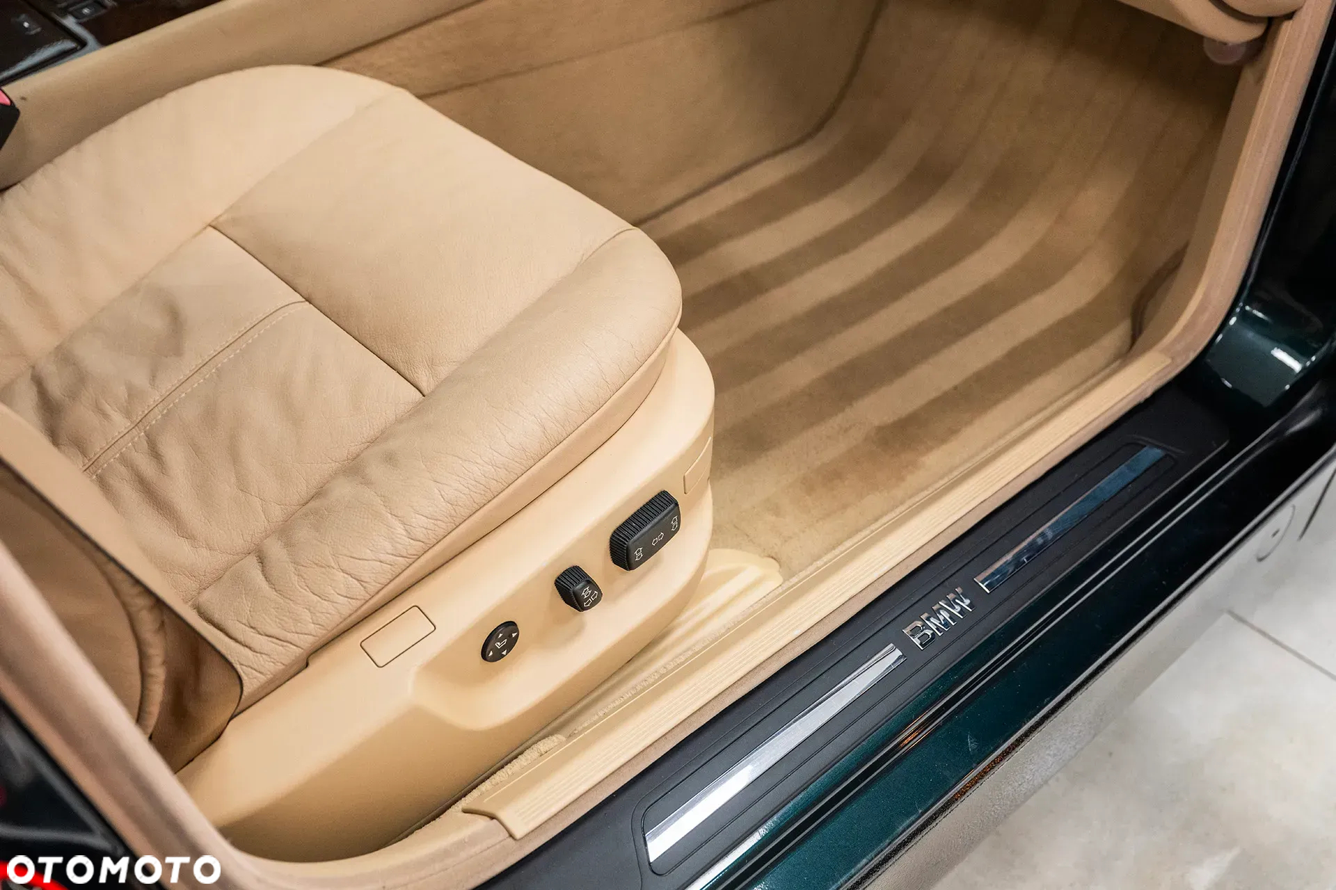 BMW Seria 7 - 30