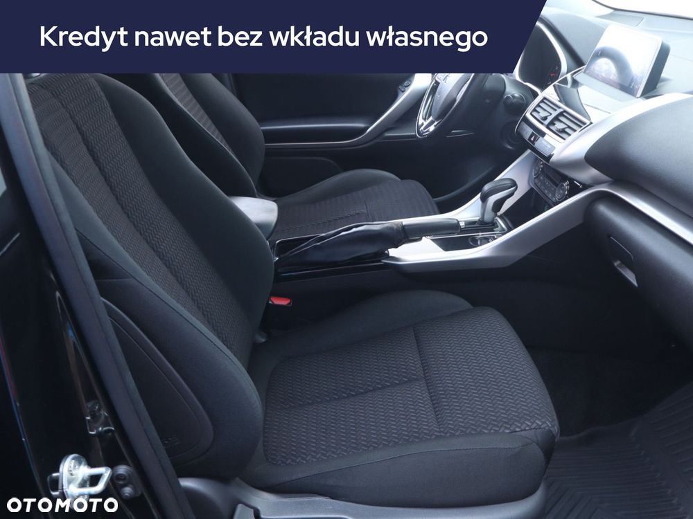 Mitsubishi Eclipse Cross - 11