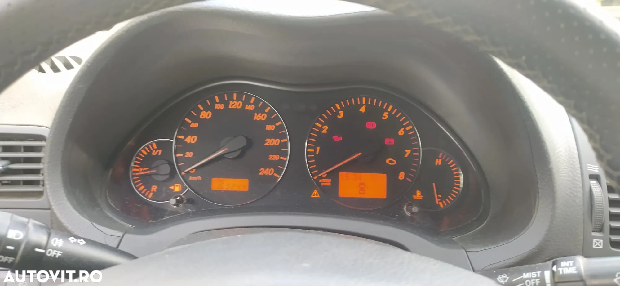 Toyota Avensis 1.6 Comfort - 2