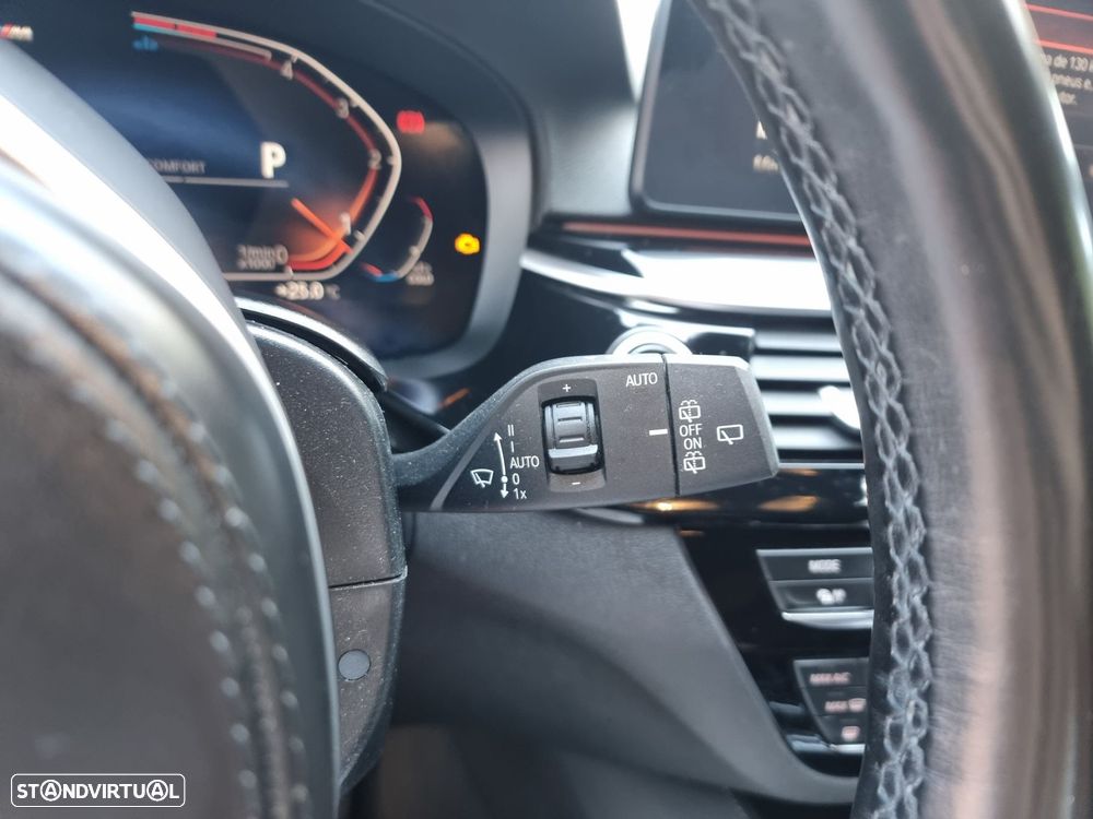 BMW 520 d Pack Desportivo M Auto - 20