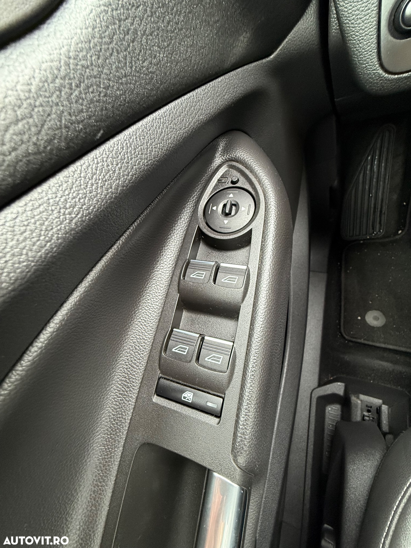 Ford Kuga 1.5 EcoBoost 4x4 Aut. Titanium - 16