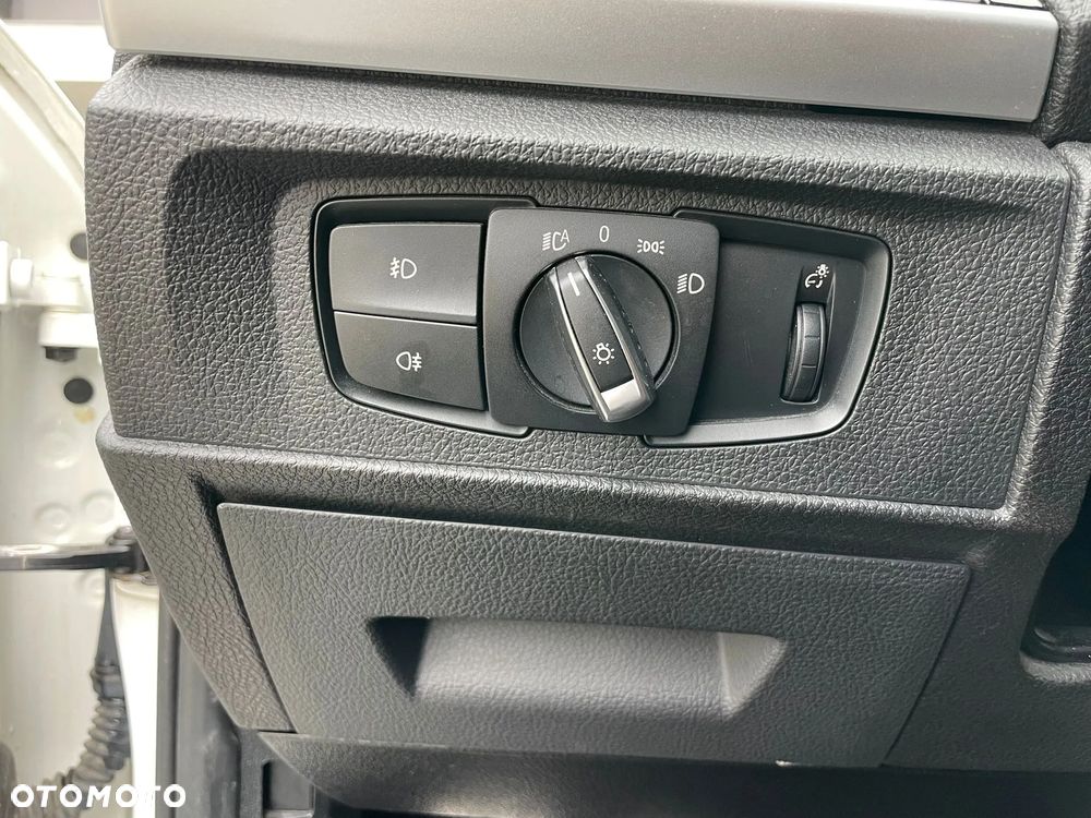 BMW Seria 1 120d M Sport - 40