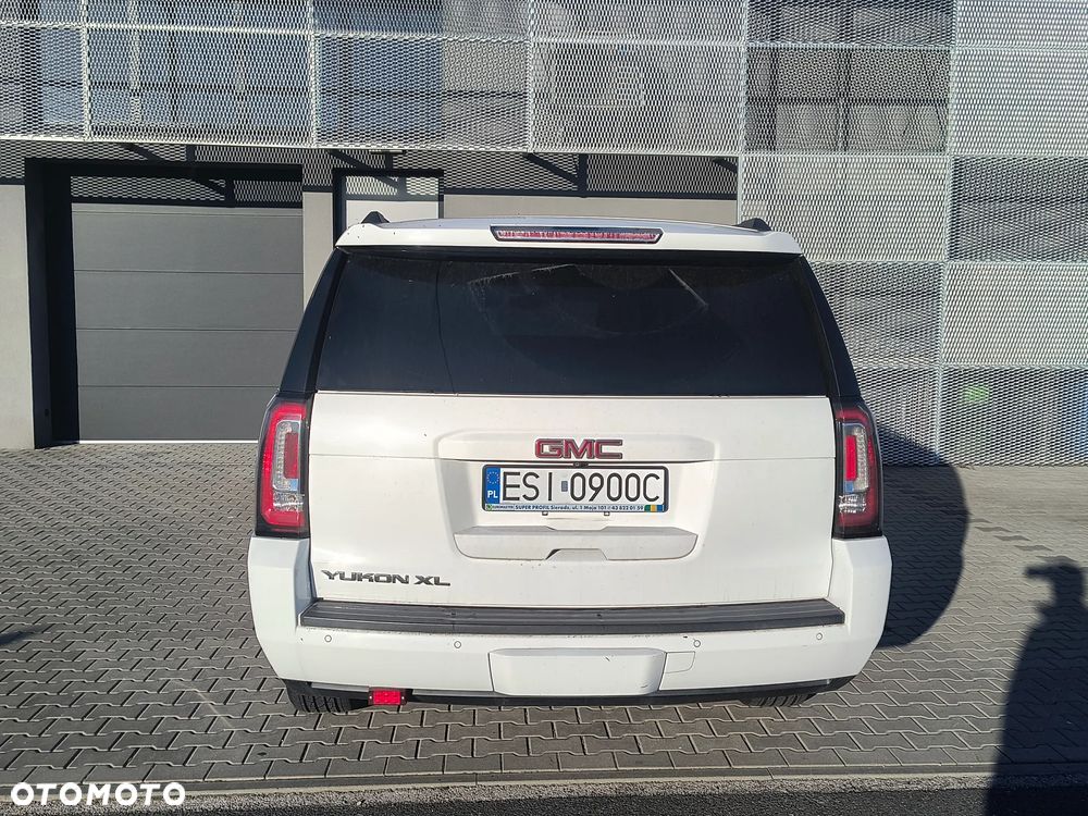 GMC Yukon - 10