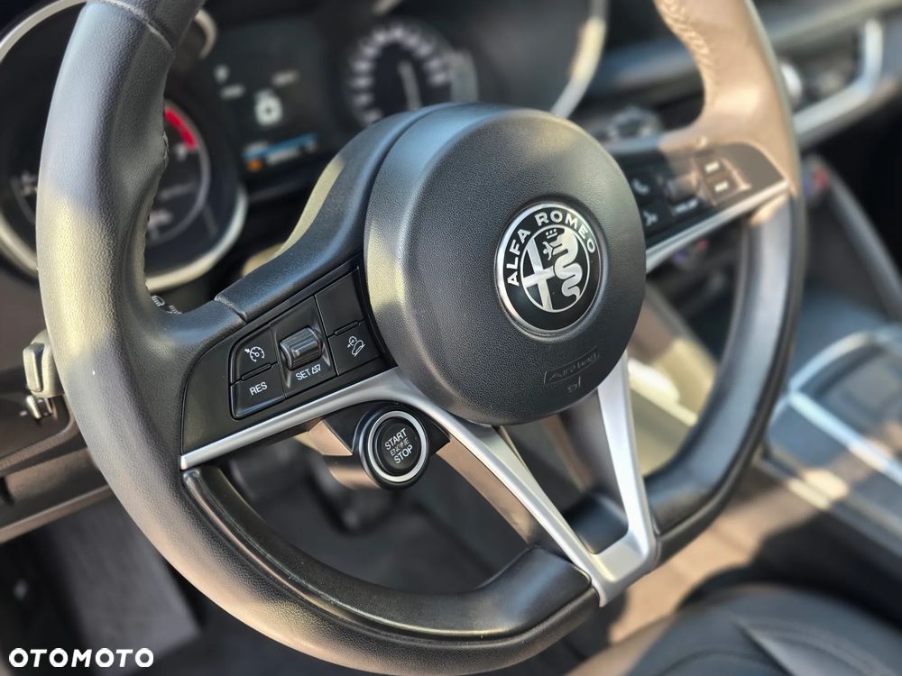Alfa Romeo Stelvio 2.0 Turbo Super Q4 - 28